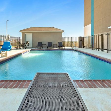 Holiday Inn Express - San Antonio East I-10 By Ihg Exterior photo