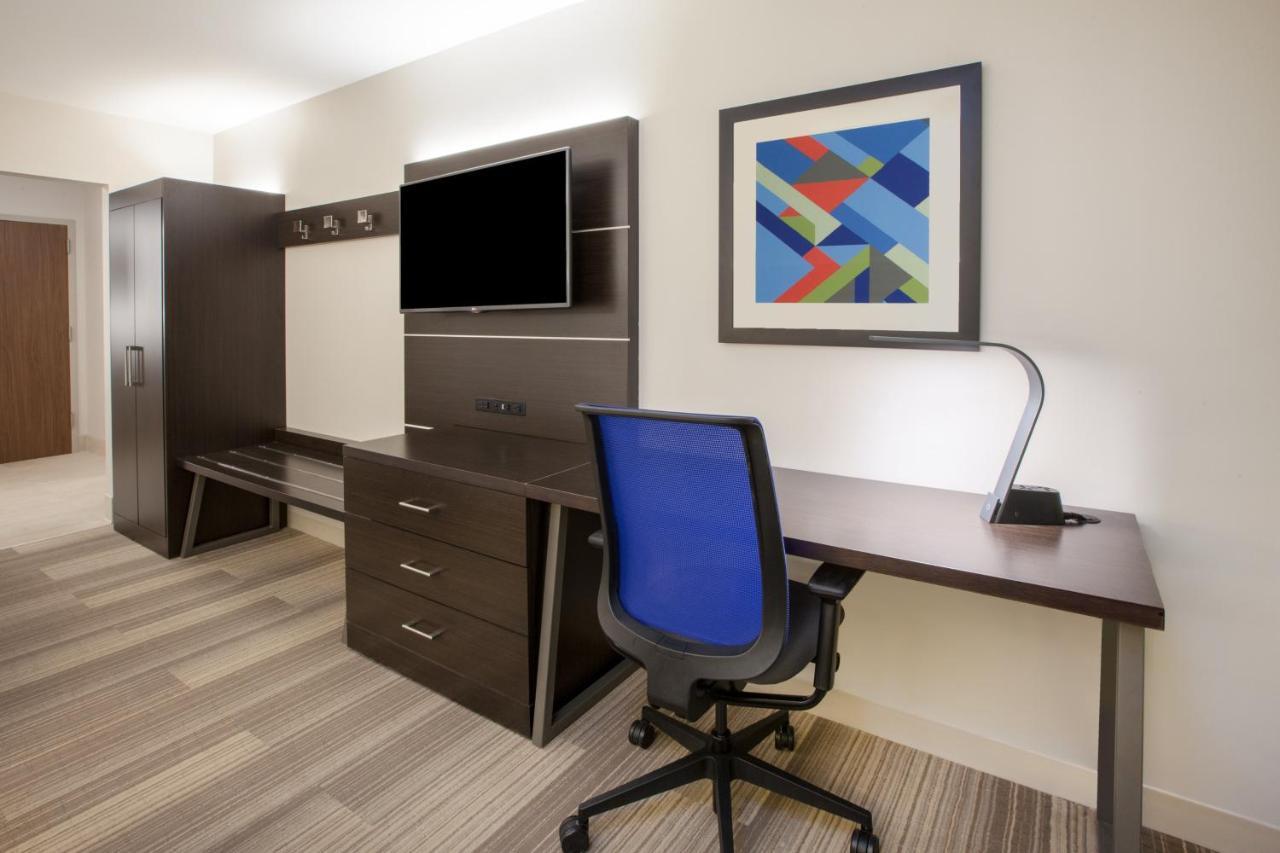 Holiday Inn Express - San Antonio East I-10 By Ihg Exterior photo