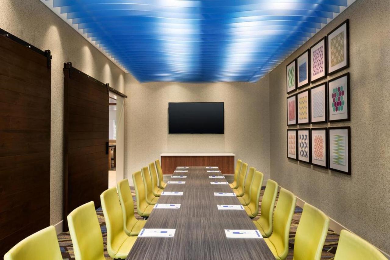 Holiday Inn Express - San Antonio East I-10 By Ihg Exterior photo