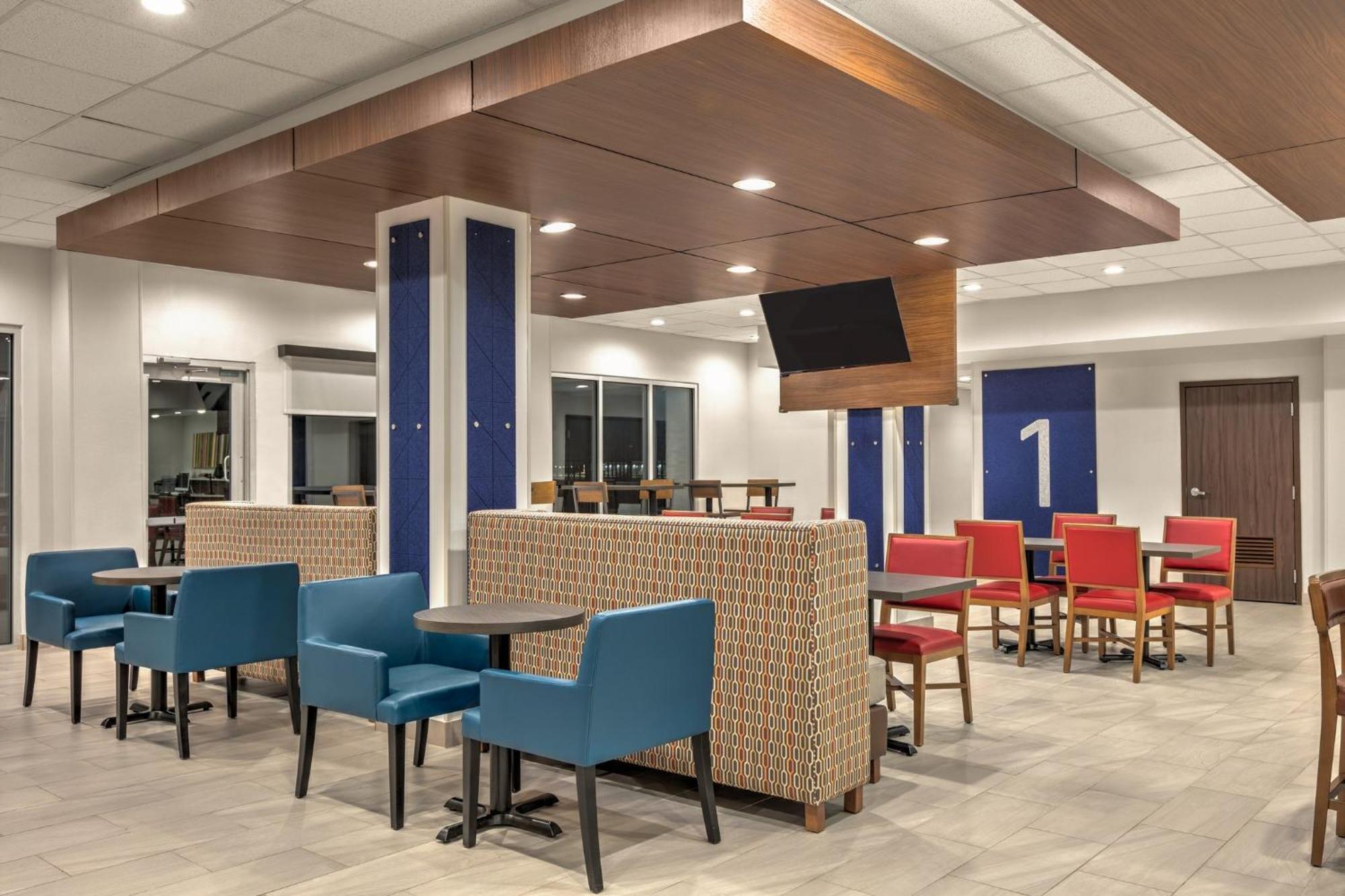 Holiday Inn Express - San Antonio East I-10 By Ihg Exterior photo