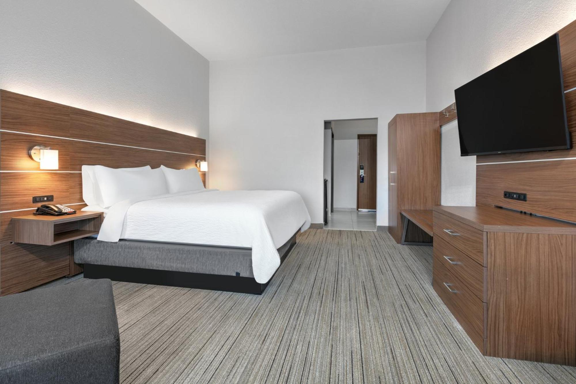 Holiday Inn Express - San Antonio East I-10 By Ihg Exterior photo